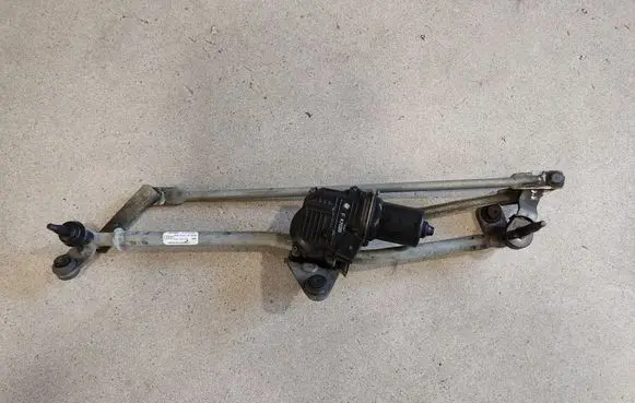 Audi TT TTS RS Mk3 8S Front wiper linkage and motor 8S1955023