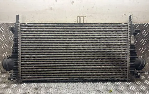 Opel Insignia A Intercooler radiator 13241751