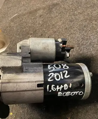 Peugeot 508 Starter motor 9663528880 M000T22471