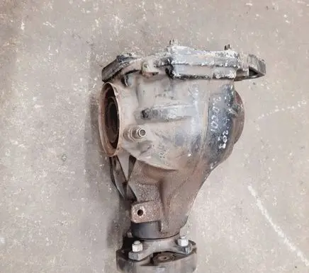 Mercedes-Benz CLK A209 C209 Rear differential A2033510508