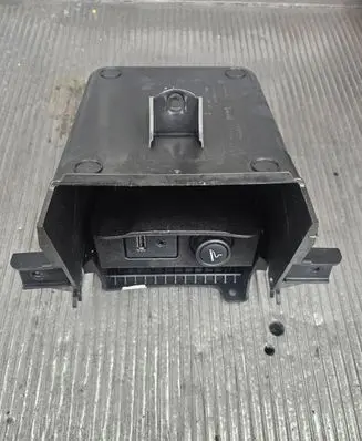 Opel Zafira C Dashboard storage box/compartment 13293521 332910517 1059771X