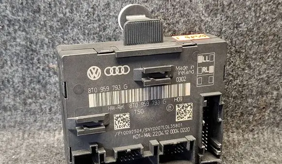Audi A5 8T 8F Door control unit/module 8T0959793G
