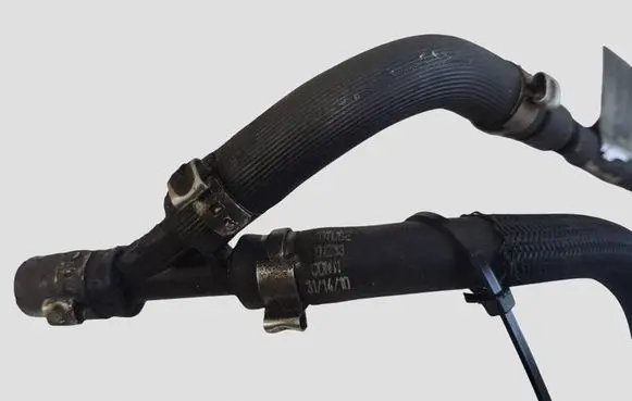 Volvo V70 Fuel return line/hose 0445130003