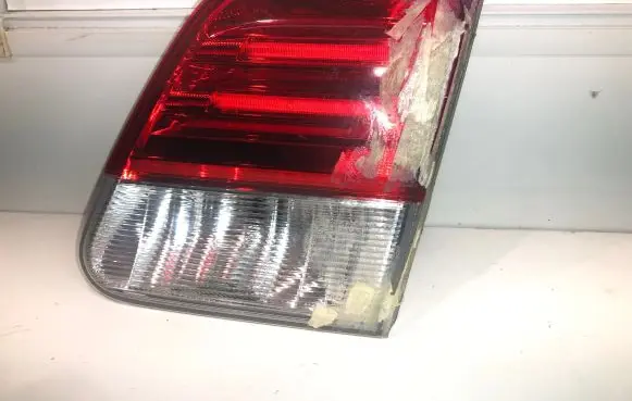 Toyota Avensis T270 Tailgate rear/tail lights 8158005130 JL80013901