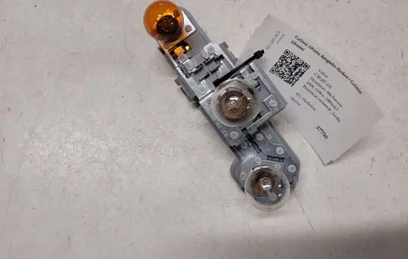 Volvo C30 Tail light bulb cover holder 27712204 27718011
