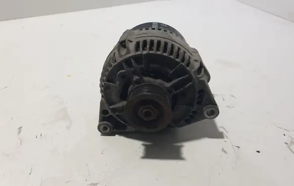 Audi A4 S4 B5 8D Generator/alternator 058903016C 0123510033