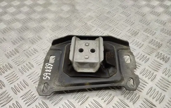 Peugeot 3008 II Engine mount bracket 9812667680