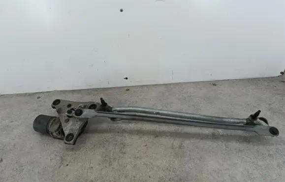 Volvo V50 Front wiper linkage 30699344