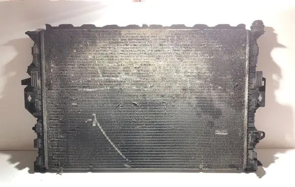 Volvo V70 Coolant radiator 31261105
