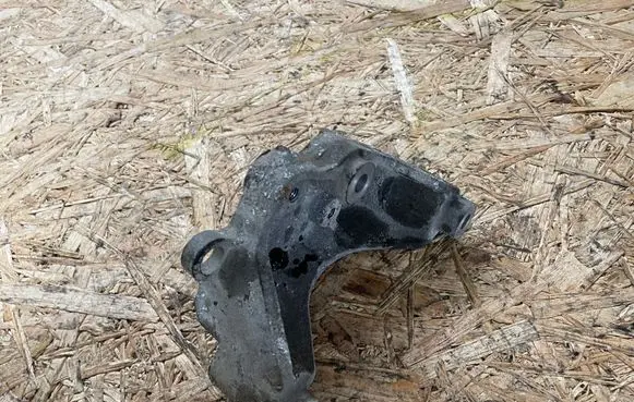 Opel Zafira A Other engine bay part