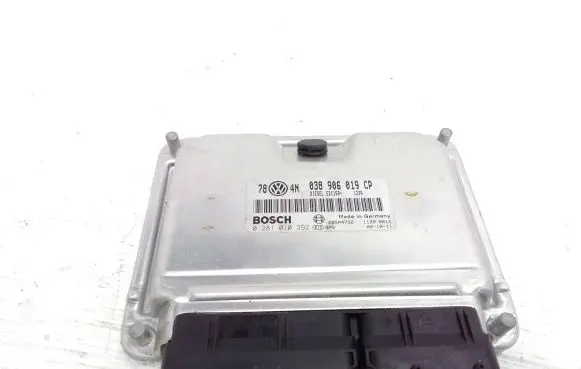 Volkswagen PASSAT B5.5 Engine control unit/module 0281010392 038906019CP
