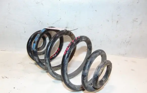 Volkswagen PASSAT B5 Rear coil spring 3B0511115D