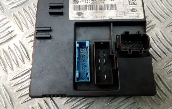 Audi A6 S6 C6 4F Light module LCM 4F0907289E