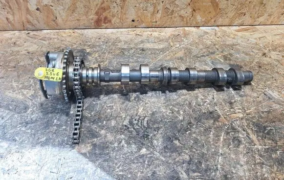 Toyota Highlander XU50 Camshaft 569