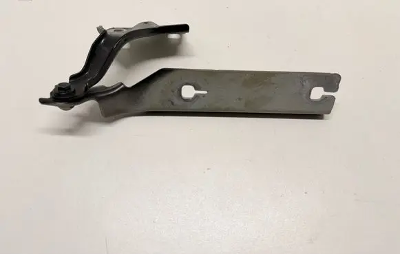 Audi A3 8Y Engine bonnet/hood hinges 8Y0823302B