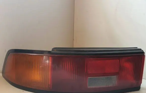 Mazda 323 F Tailgate rear/tail lights 0431321L
