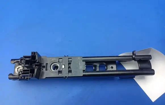 Mercedes-Benz C W204 Seat belt adjustment motor A2048600788 33056245