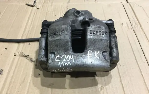 Mercedes-Benz C W204 Front brake caliper