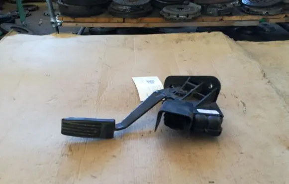 Ford Transit Accelerator throttle pedal YC159F836BC