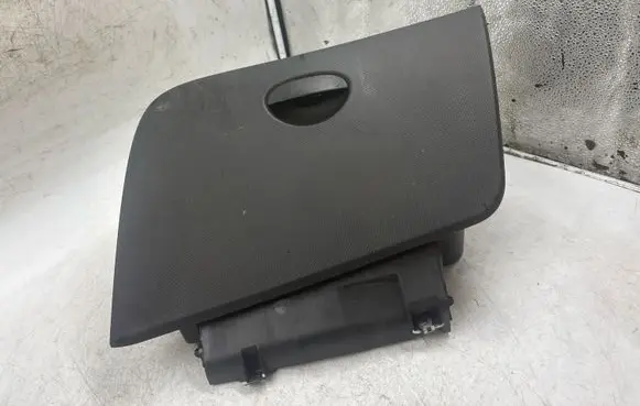 Seat Leon (1P) Glove box 