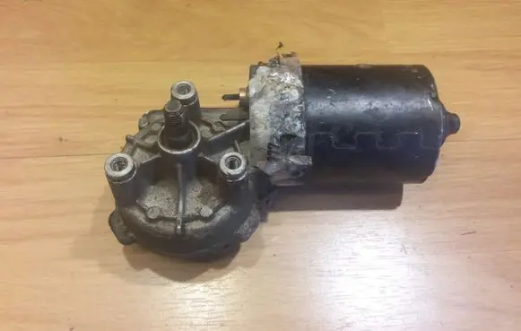 Opel Calibra Wiper motor