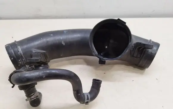 Audi A8 S8 D4 4H Air intake duct part 4H0129711D