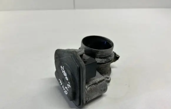 BMW 1 E81 E87 Throttle valve 7804384