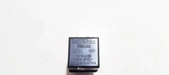 Volvo S40, V40 Other relay mb954185 72tm200