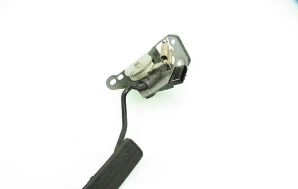 Subaru Legacy Accelerator throttle pedal 1988000181