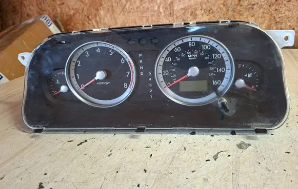 KIA Opirus Speedometer (instrument cluster) 940013F400