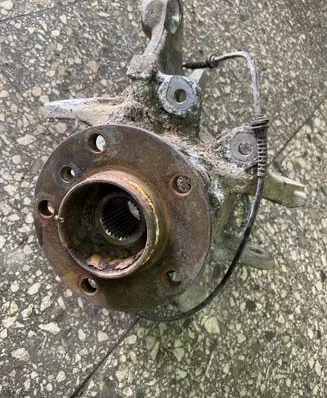 BMW 5 F10 F11 Rear wheel hub