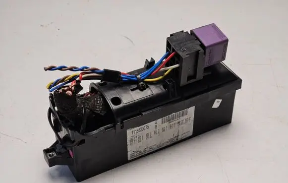 Volkswagen Caddy Fuse module 2K6970 3334485008 1118620375