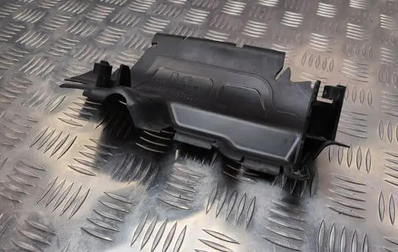Skoda Octavia Mk4 Air intake duct part 5E3121284A