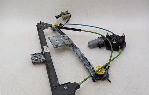 Ferrari FF Front door electric window regulator 82127500