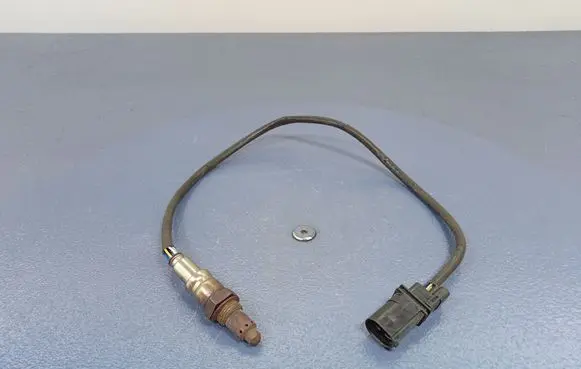 Alfa Romeo Stelvio Lambda probe sensor 670105618