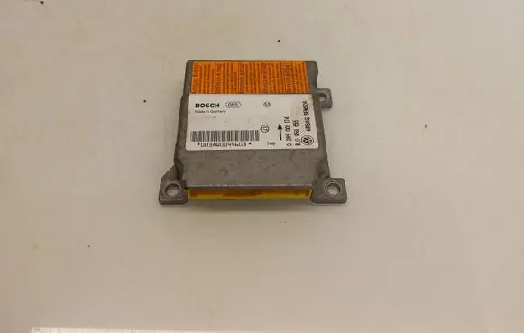 Volkswagen PASSAT B5 Airbag control unit/module 0285001174