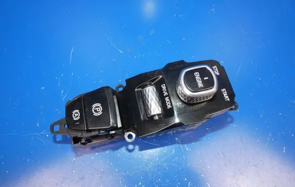 Volvo XC90 Engine start stop button switch 31443474 15W216 T15210169601