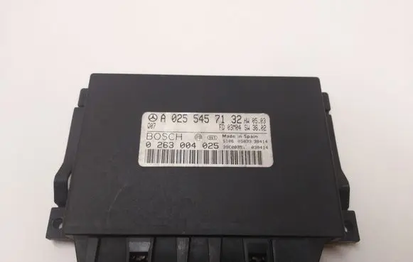 Mercedes-Benz E W211 Parking PDC control unit/module A0255457132 0263004025 39E00351