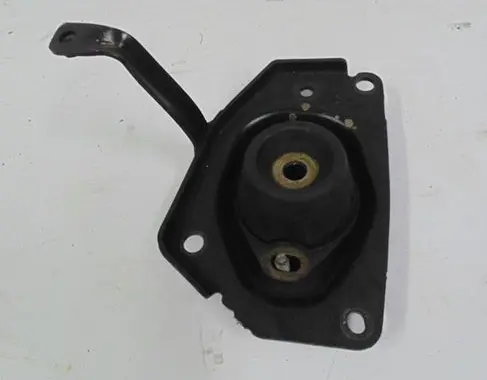 Citroen C4 I Engine mount bracket