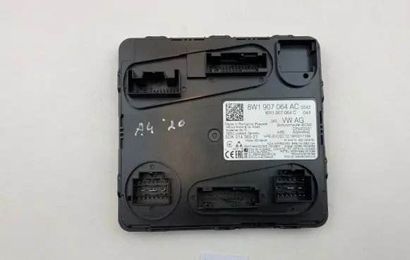 Audi A4 S4 B9 8W Comfort/convenience module 8W1907064AC 8W1907064C 5DK01436521