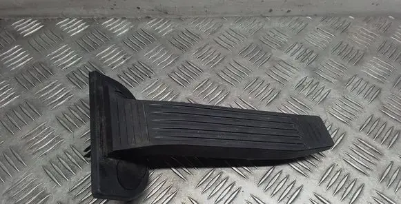 Toyota RAV 4 (XA50) Accelerator throttle pedal 