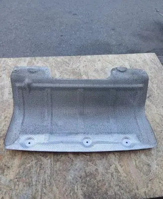 BMW 3 F30 F35 F31 Heat shield in engine bay 7241777