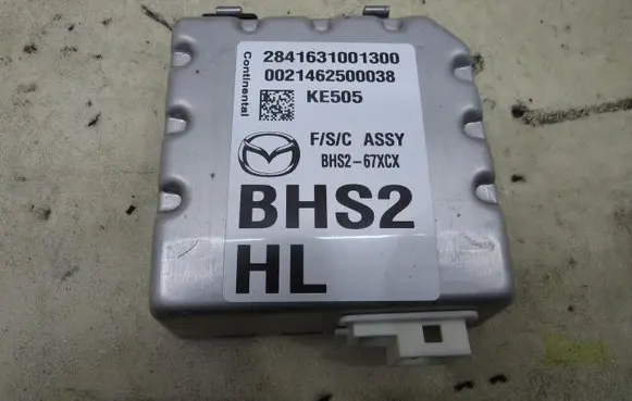 Mazda 3 II Windshield/windscreen camera BHS2-67XCX