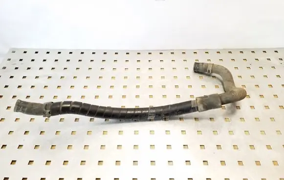 Toyota Land Cruiser (J120) Engine coolant pipe/hose