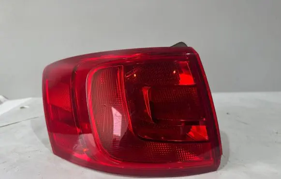 Volkswagen PASSAT B6 Rear/tail lights 3C5945095 F00HTV4017 2922010