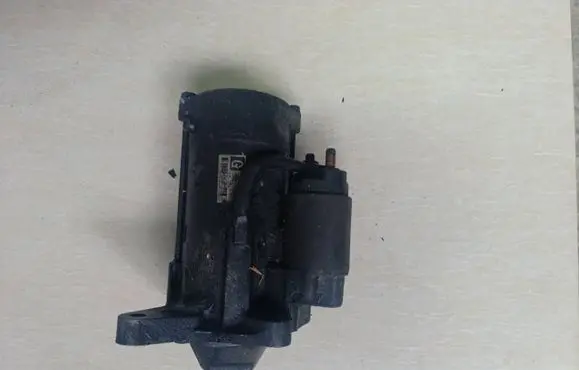 Mazda 5 Starter motor M002t88671