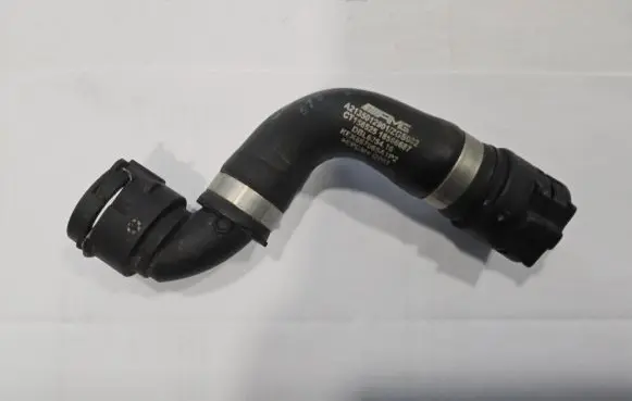 Mercedes-Benz E AMG W213 Engine coolant pipe/hose A2135012901