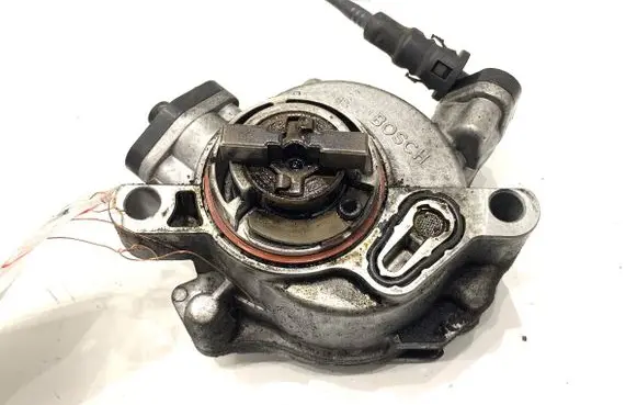 Peugeot 308 SW Vacuum pump 9684786780