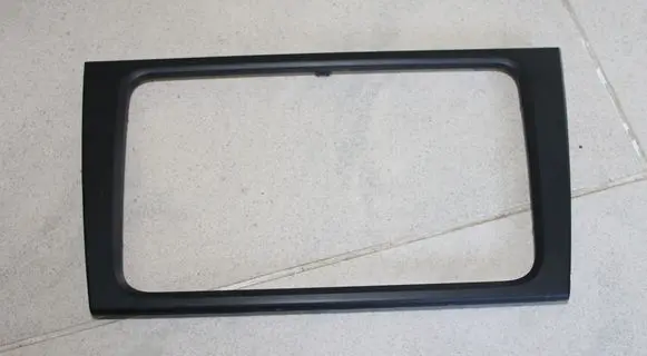 Radio/GPS head unit trim
