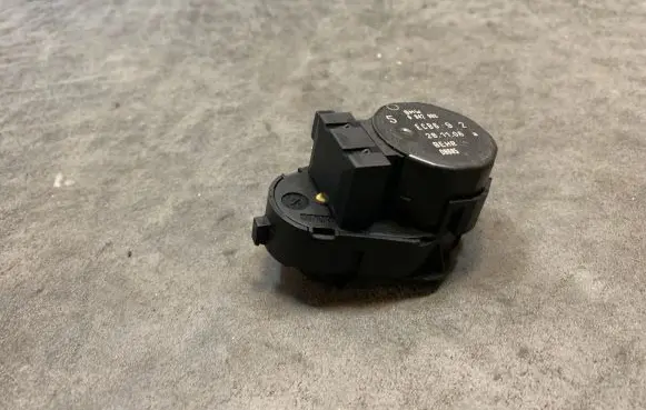 Intake manifold valve actuator/motor